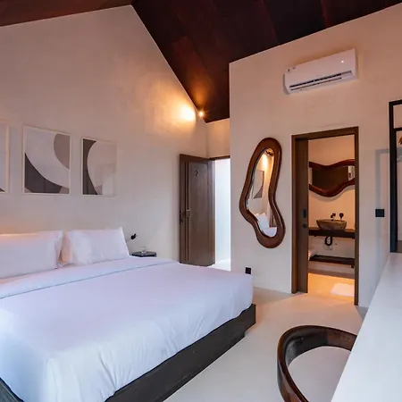 Makai Suites